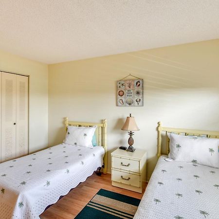 Coastal Condo With Balcony Walk To Madeira Beach! St. Pete Beach Exteriér fotografie