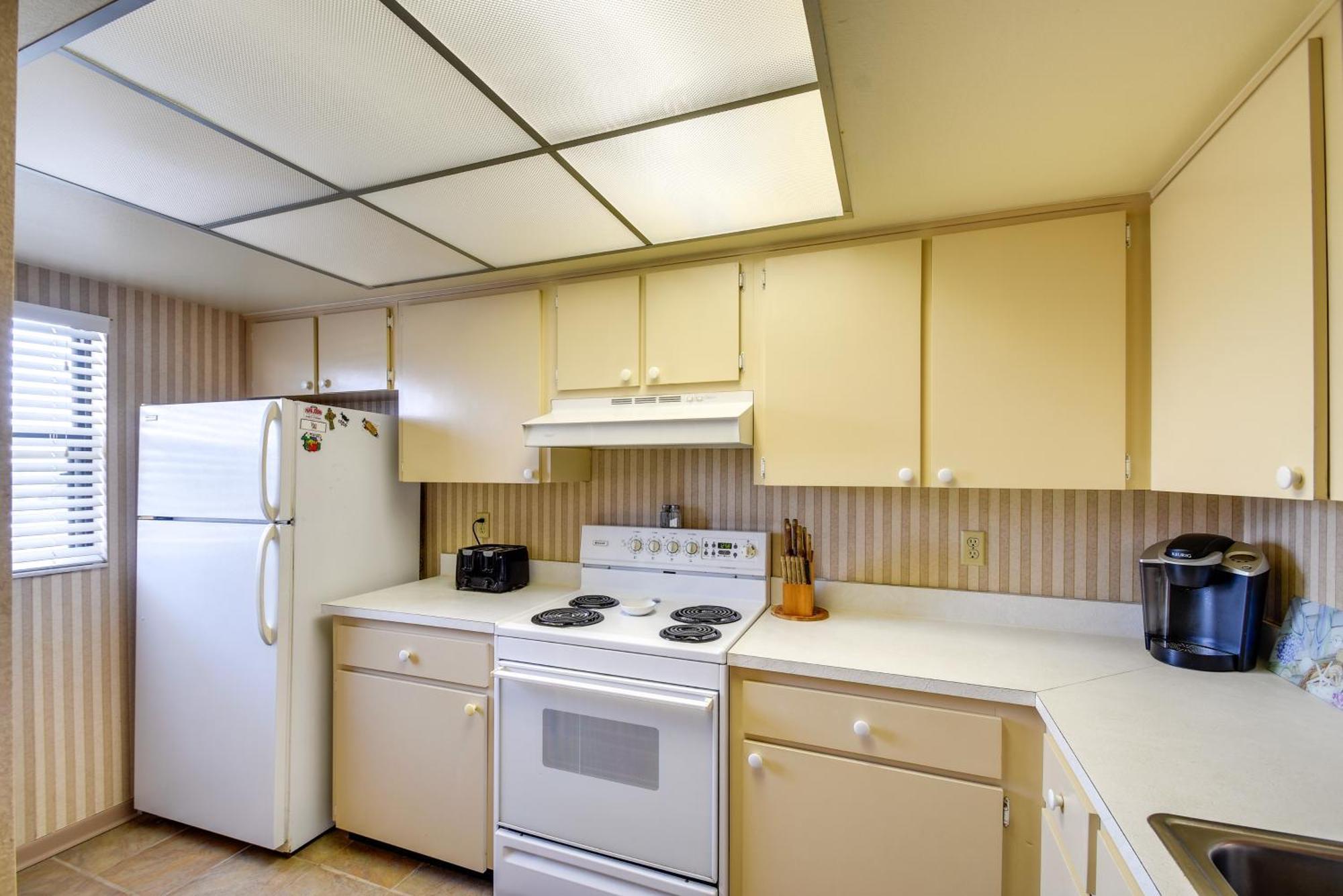 Coastal Condo With Balcony Walk To Madeira Beach! St. Pete Beach Exteriér fotografie