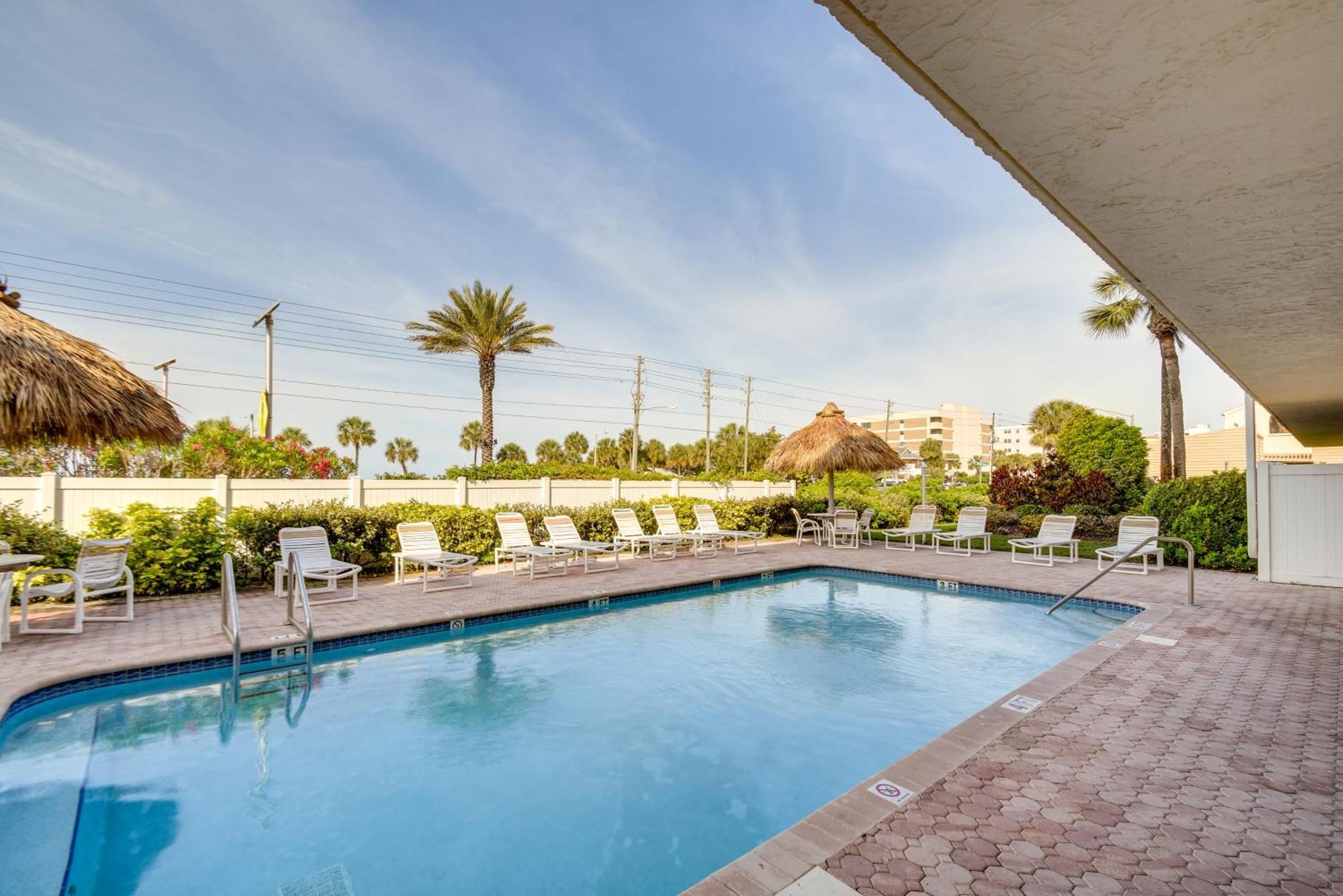 Coastal Condo With Balcony Walk To Madeira Beach! St. Pete Beach Exteriér fotografie
